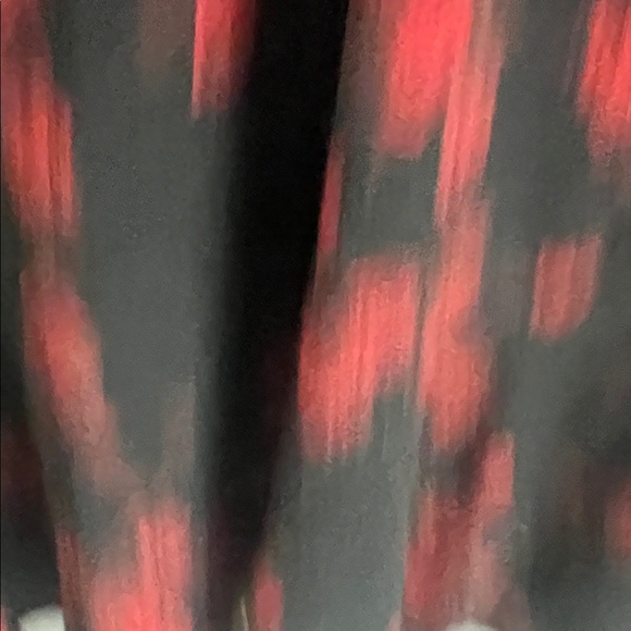 Michael Kors Black With Red Roses Floral Blouse - Picture 3 of 6